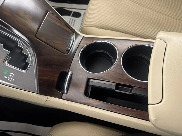 Used 2014 Gold Toyota LE image 17