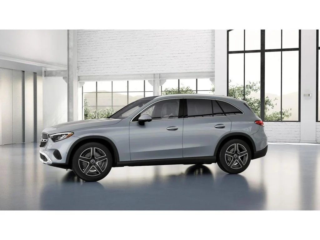 New 2027 Silver Mercedes-Benz GLC 300 image 36