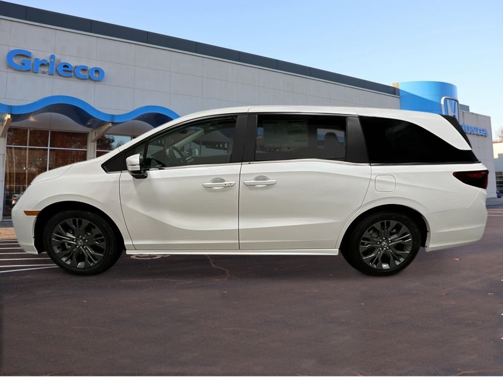 New 2026 Platinum White Pearl Honda Touring image 2
