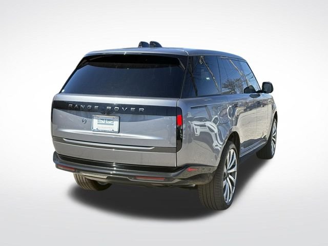 New 2026 Eiger Grey Land Rover SE image 8