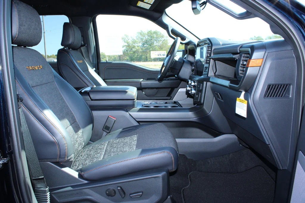 New 2026 Antimatter Blue Metallic Ford Tremor® image 41