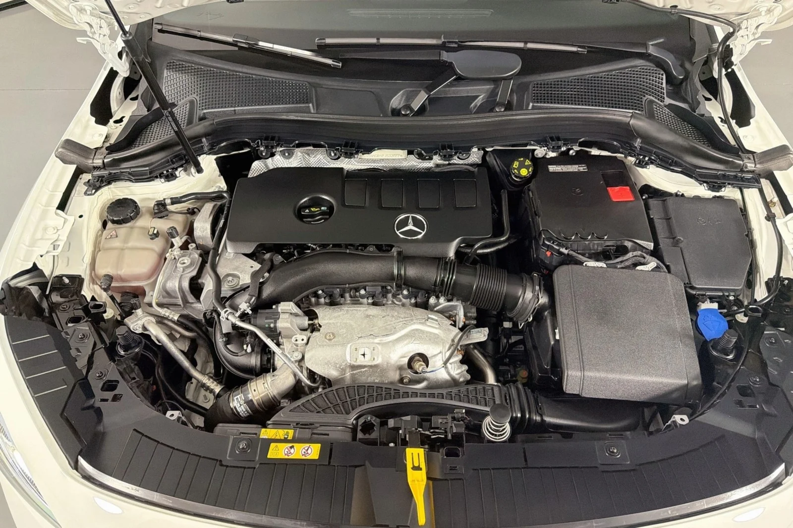 Used 2023 Polar White Mercedes-Benz 250 image 11