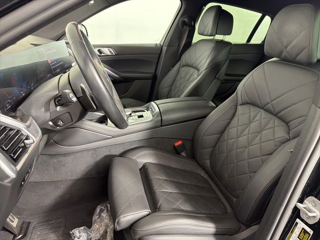 Used 2024 Black Sapphire Metallic BMW xDrive40i image 19