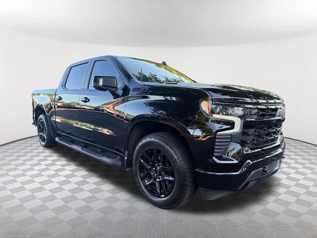 Used 2025 Black Chevrolet RST image 3