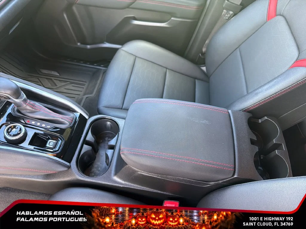 Used 2023 SUMMIT WHITE Chevrolet 4WD Z71 image 21