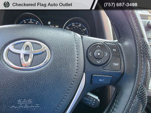 Used 2018 Magnetic Gray Metallic Toyota XLE image 16