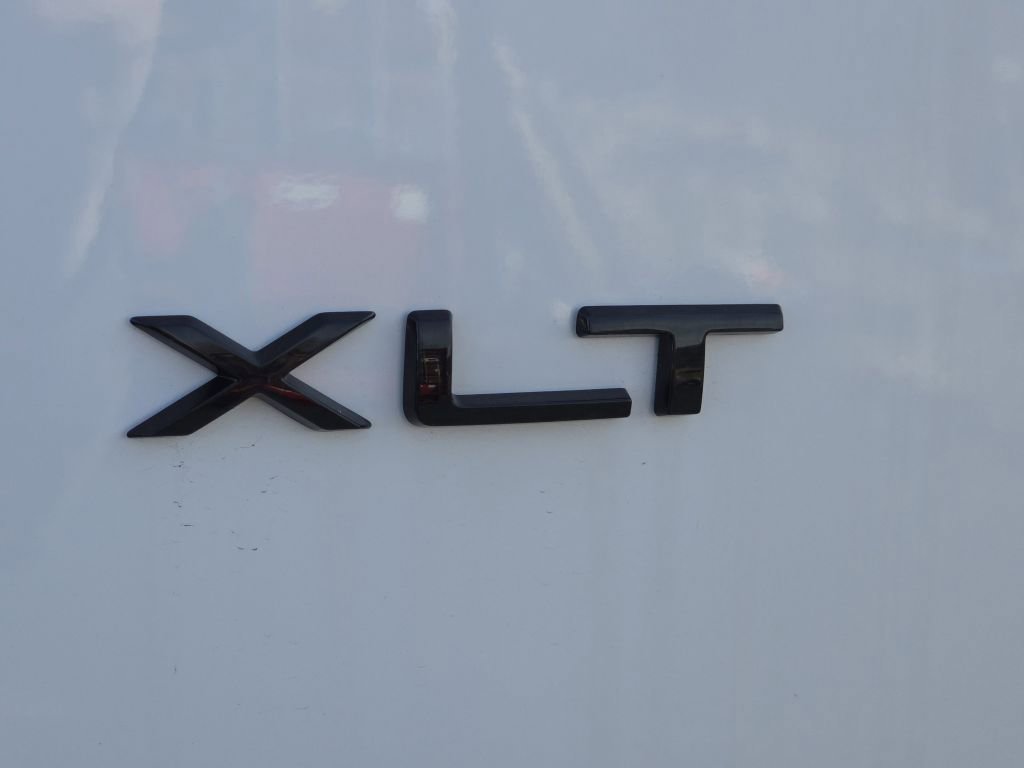New 2026 Oxford White Ford XLT image 26