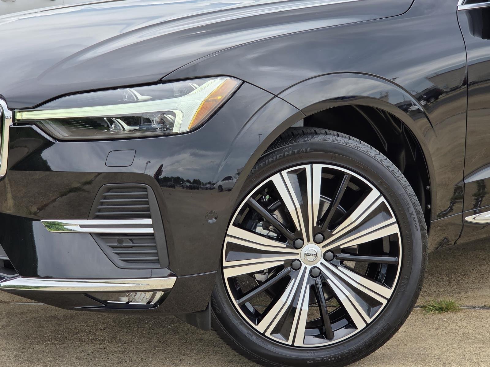 Used 2023 BLACK VOLVO  image 7