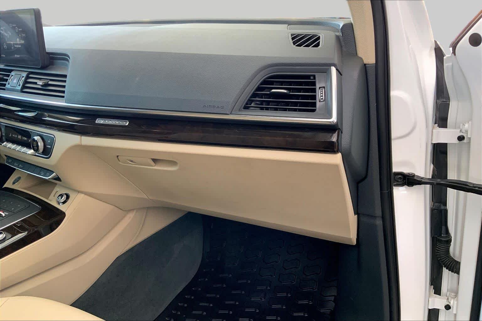 Used 2019 Ibis White Audi Premium image 19