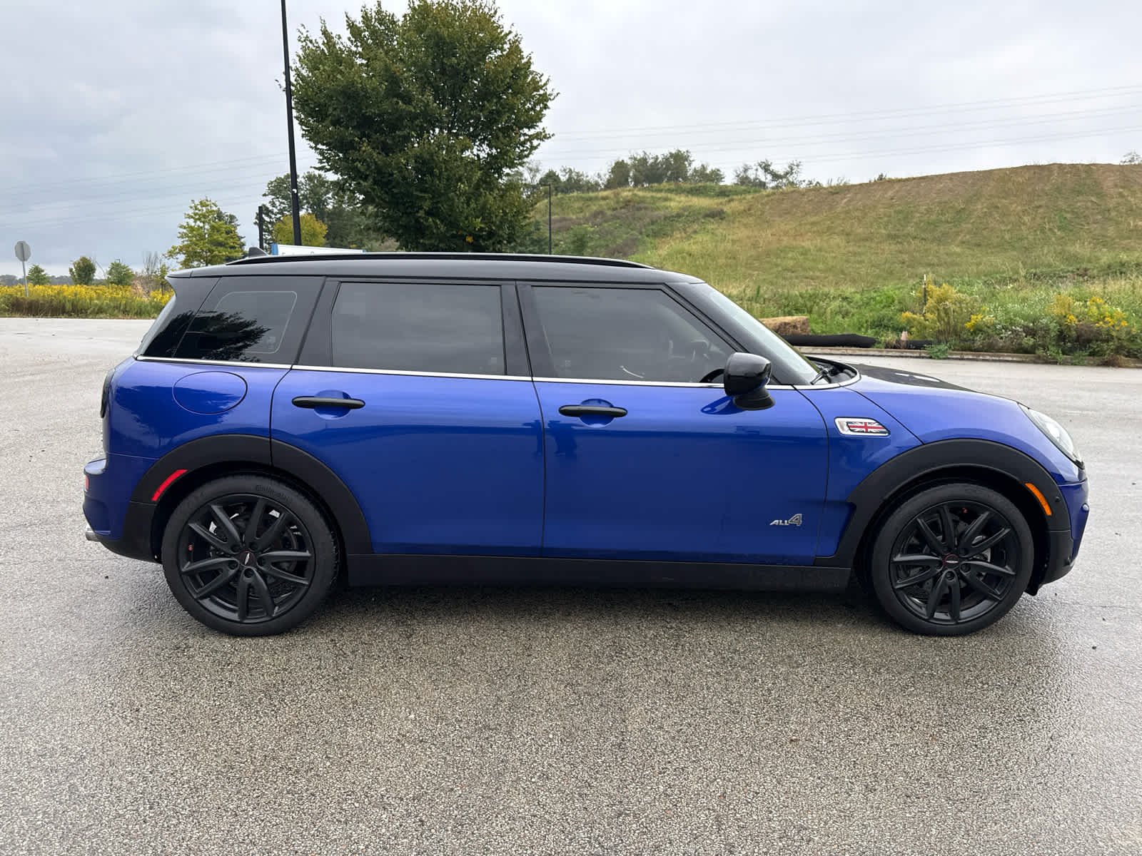 Used 2021 Starlight Blue Metallic MINI Cooper S image 6