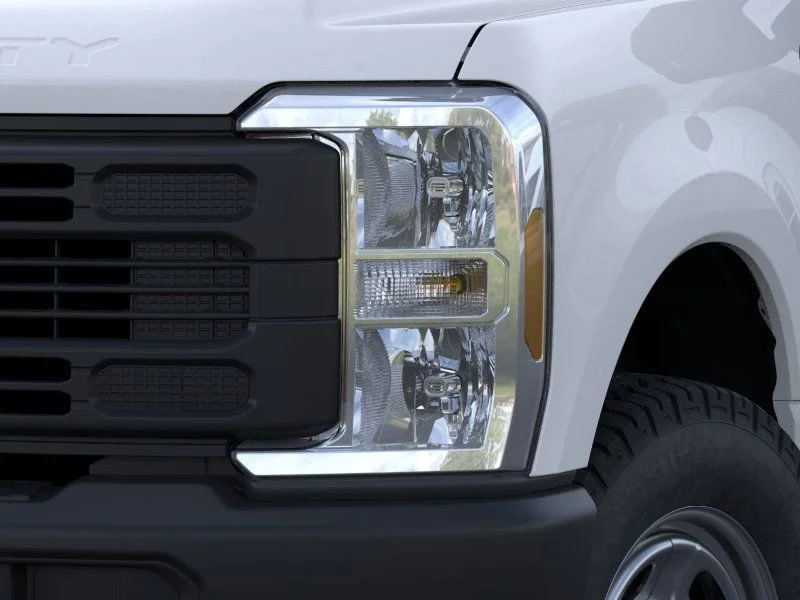 New 2026 Oxford White Ford XL image 18