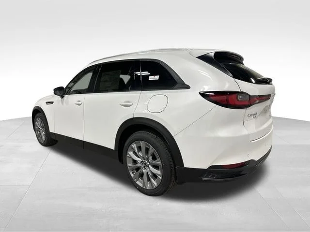 2026 Mazda CX-90 Preferred Package - Photo 8