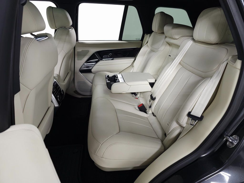 2025 Land Rover Range Rover SE - Photo 38