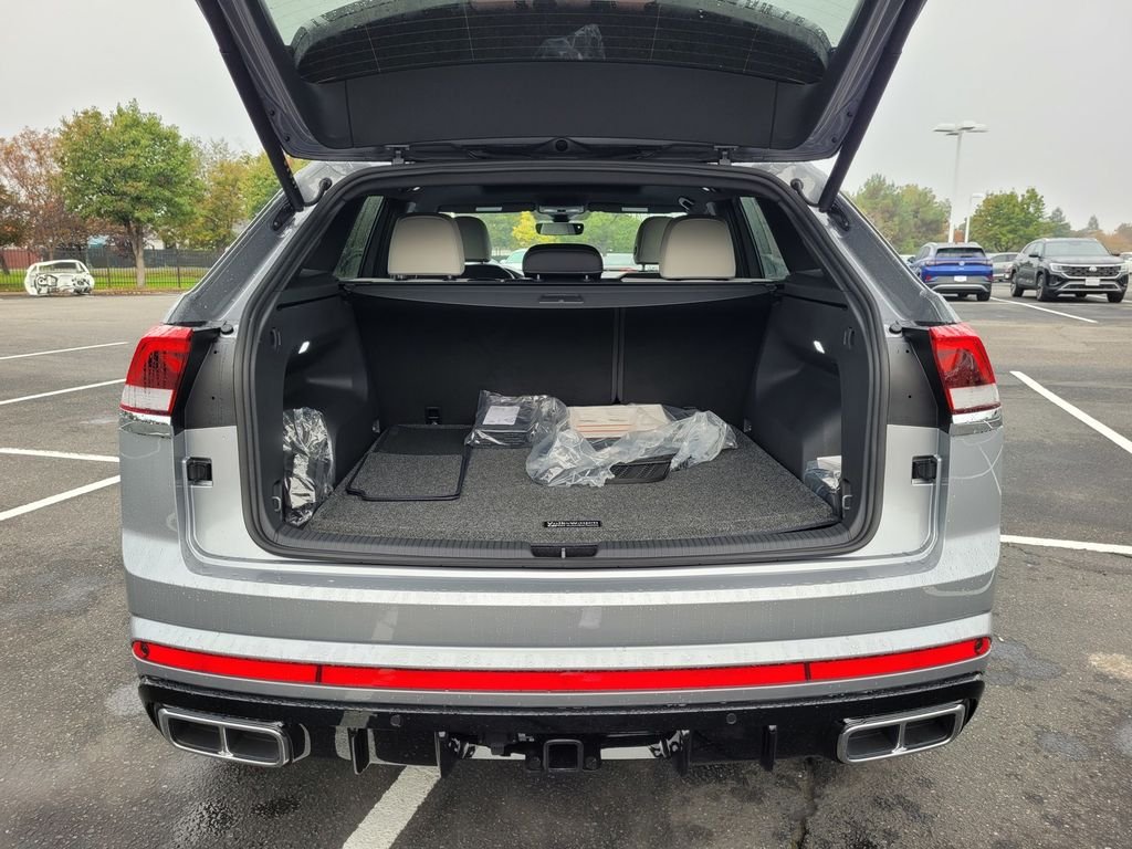 New 2026 Silver Volkswagen 2.0T SEL Premium R-Line image 27