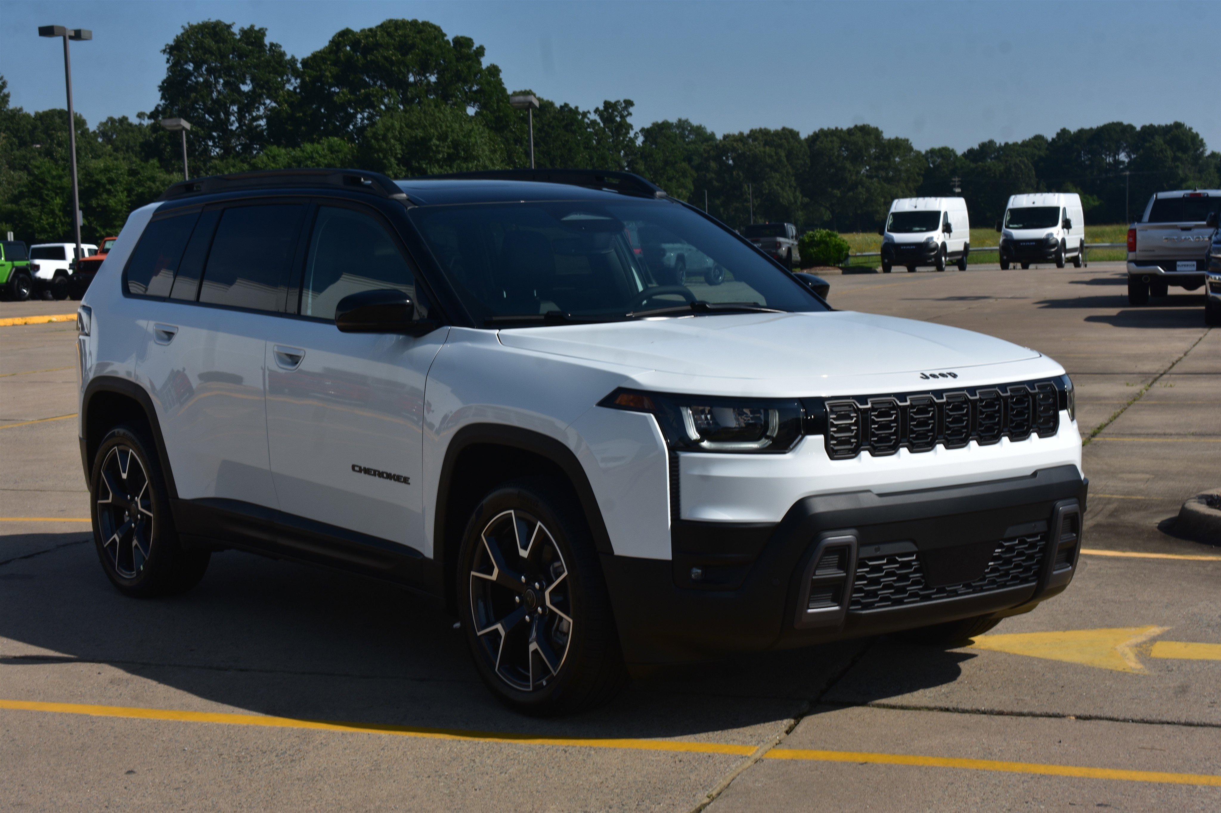 New 2026 Bright White Clear-Coat Exterior Paint Jeep Overland image 3