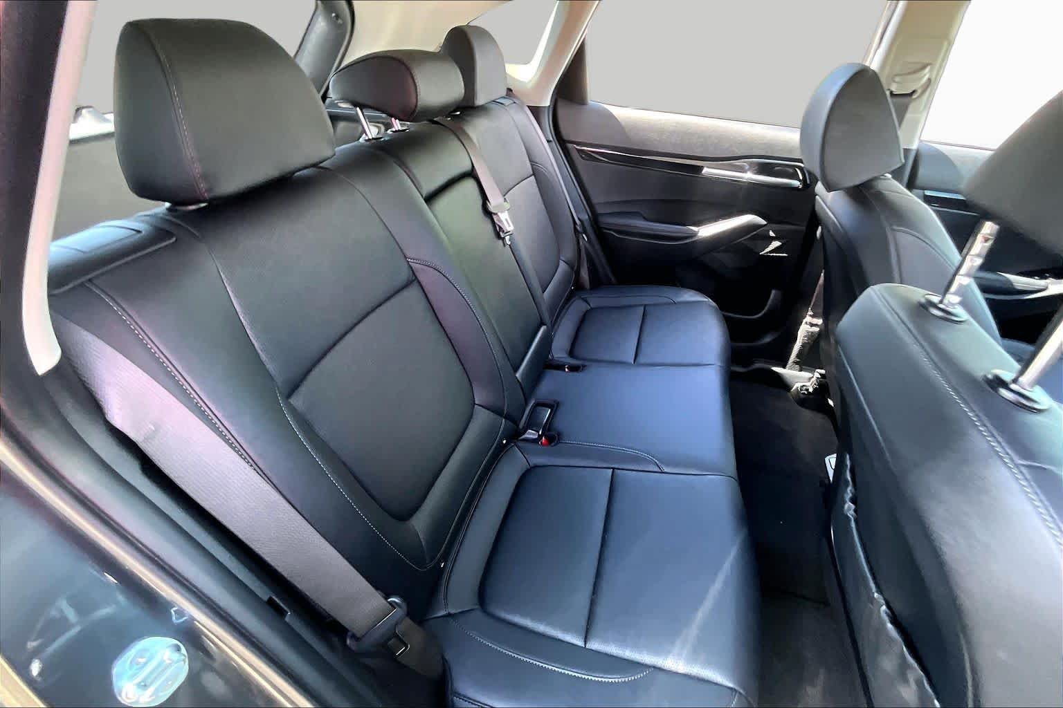 Used 2025 Gravity Gray Kia EX image 17
