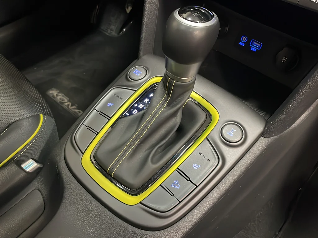 Used 2018 Green Hyundai Limited image 34