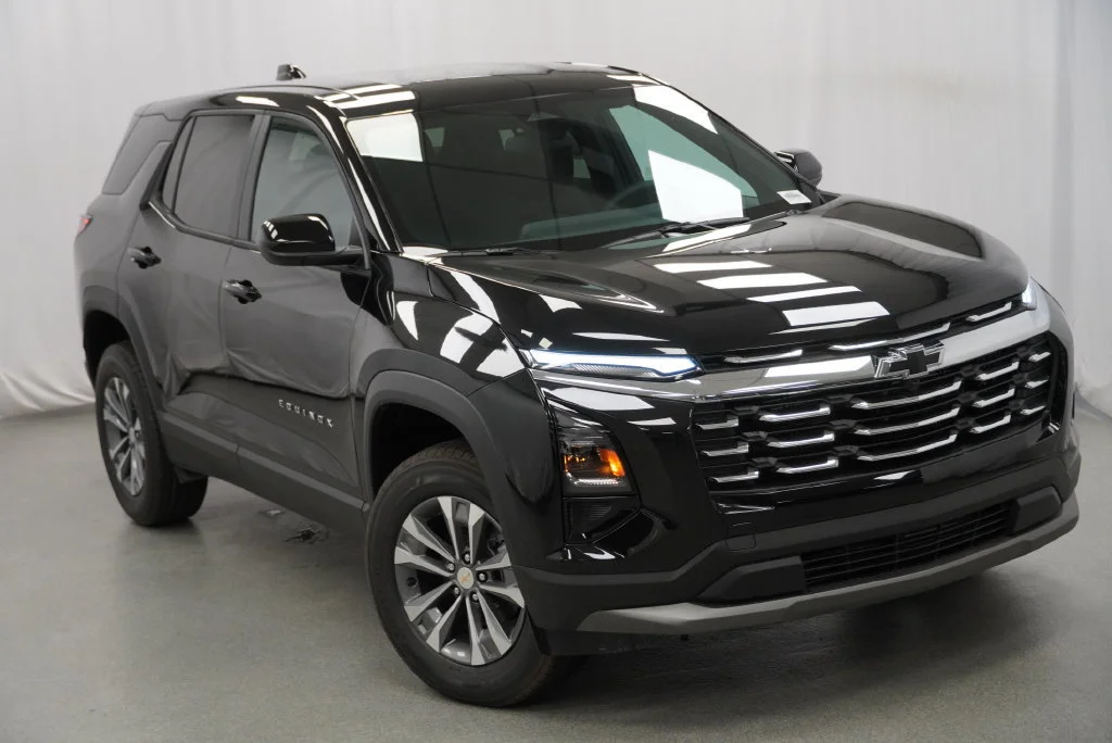 2027 Chevrolet Equinox LT - Photo 34