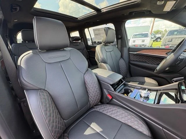 New 2026 Silver Zynith Exterior Paint Jeep Summit image 10
