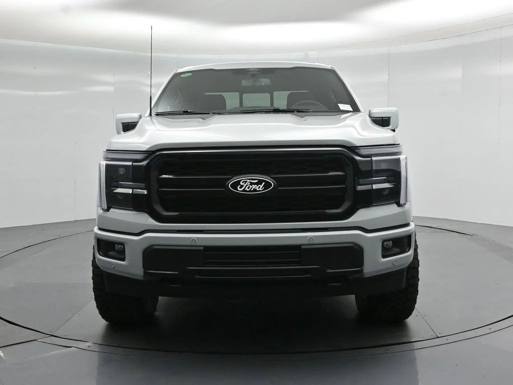 New 2026 Avalanche Ford Lariat image 24