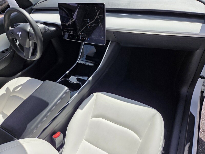 Used 2020  Tesla Long Range image 23