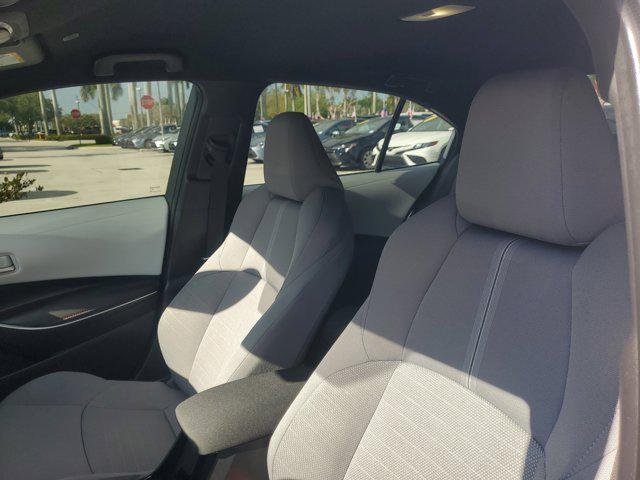 Certified Used 2024 SILVER ME. Toyota  image 17