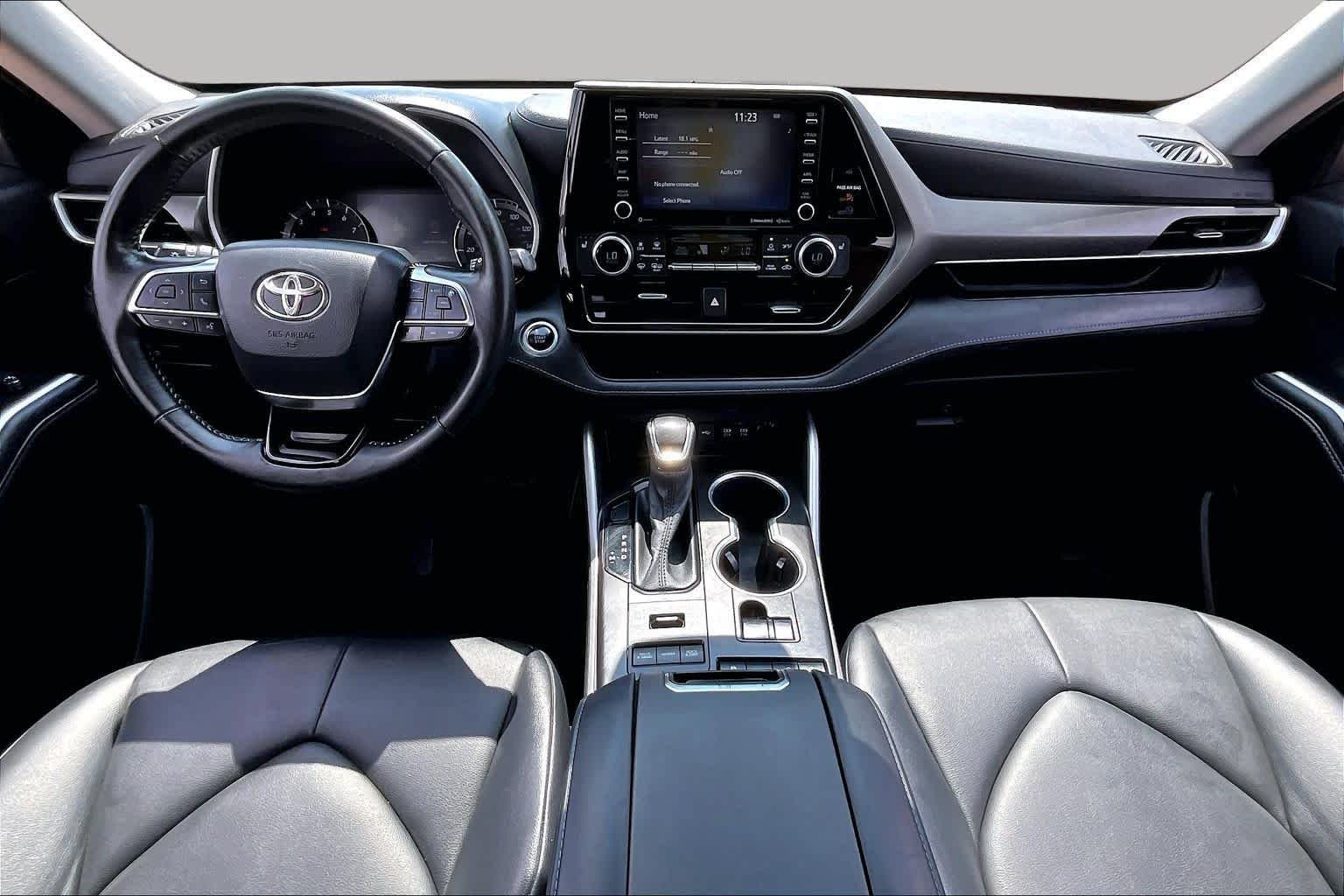 Used 2021 Magnetic Gray Metallic Toyota XLE image 15