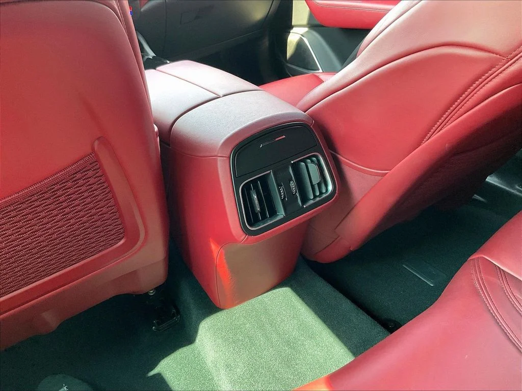 Used 2022 Bianco Maserati Modena image 10