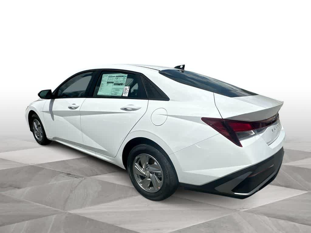 New 2026 Serenity White Hyundai SE image 6