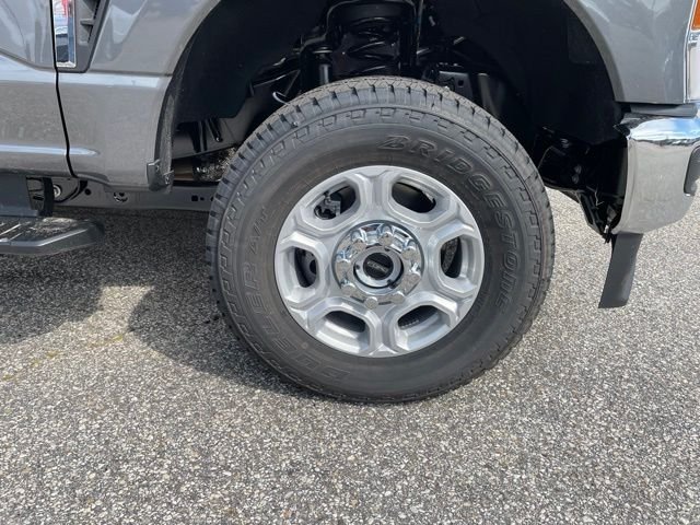 New 2026 Carbonized Gray Metallic Ford F-350® XLT image 6