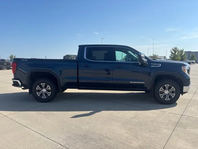 Used 2021 Pacific Blue Metallic GMC SLE image 41
