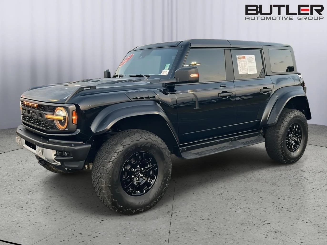 2023 Ford Bronco Raptor 4x4's photo
