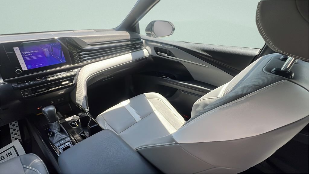 Used 2025 White Toyota SE image 12