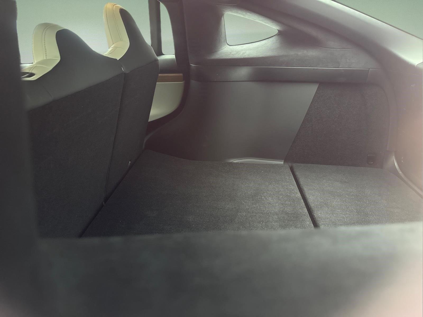 Used 2020  Tesla Long Range image 8