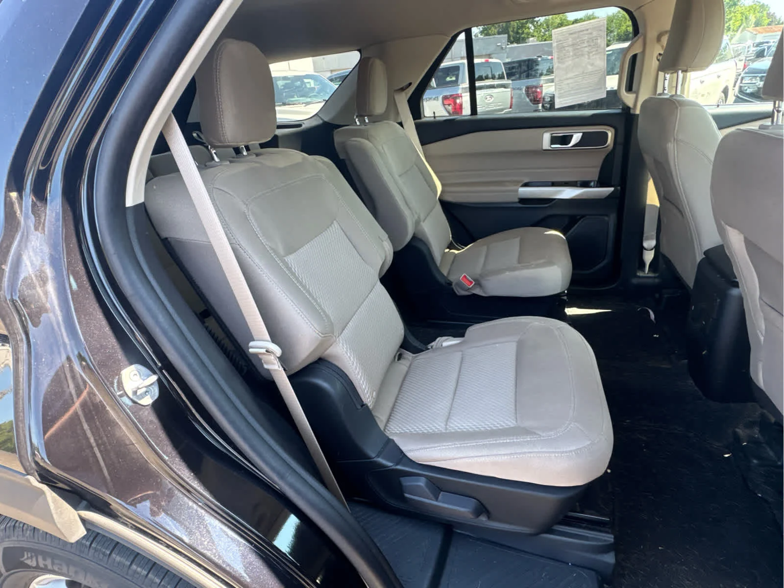 Used 2023 Agate Black Metallic Ford XLT image 25