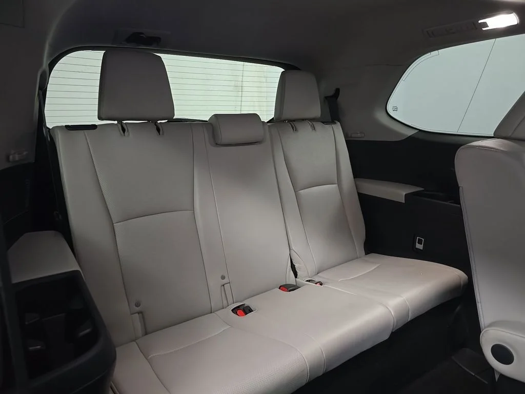 Used 2025 Silver Toyota XLE image 11