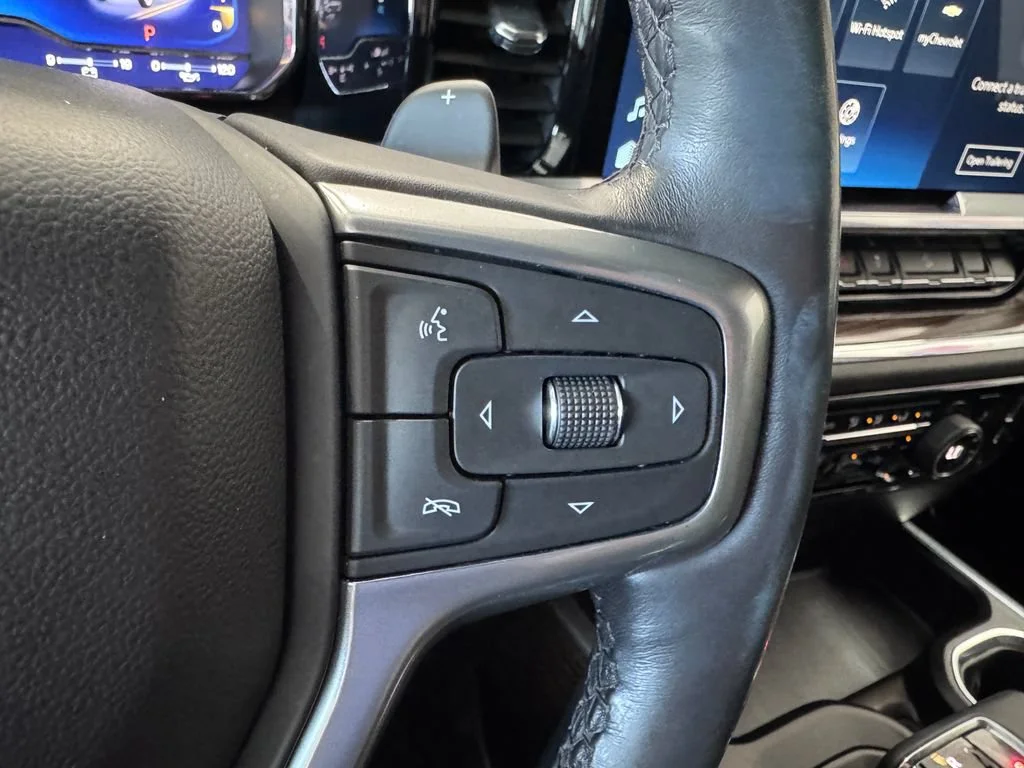 Used 2023 Summit White Chevrolet RST image 17