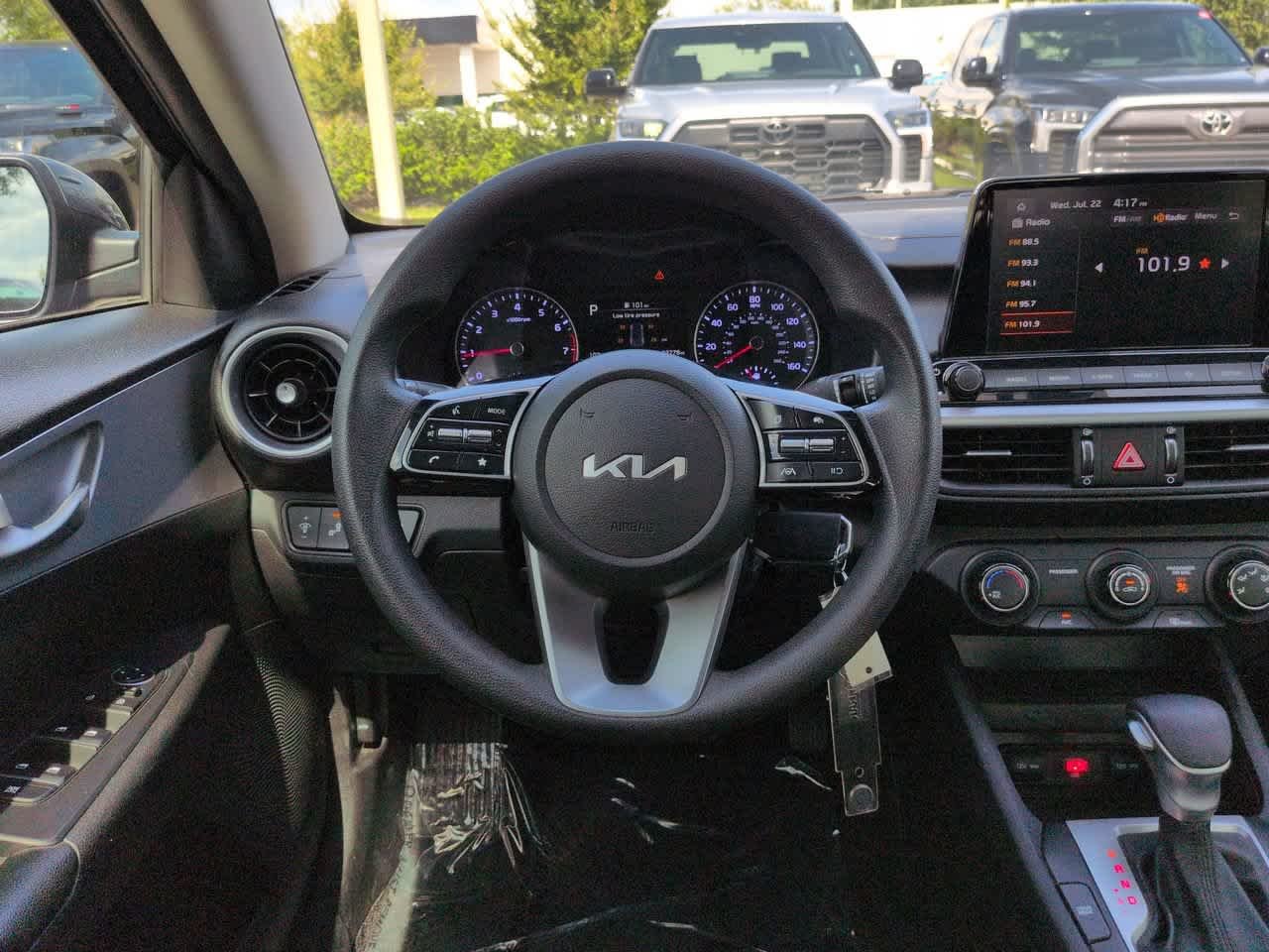 Used 2023 Gravity Gray Kia LXS image 15
