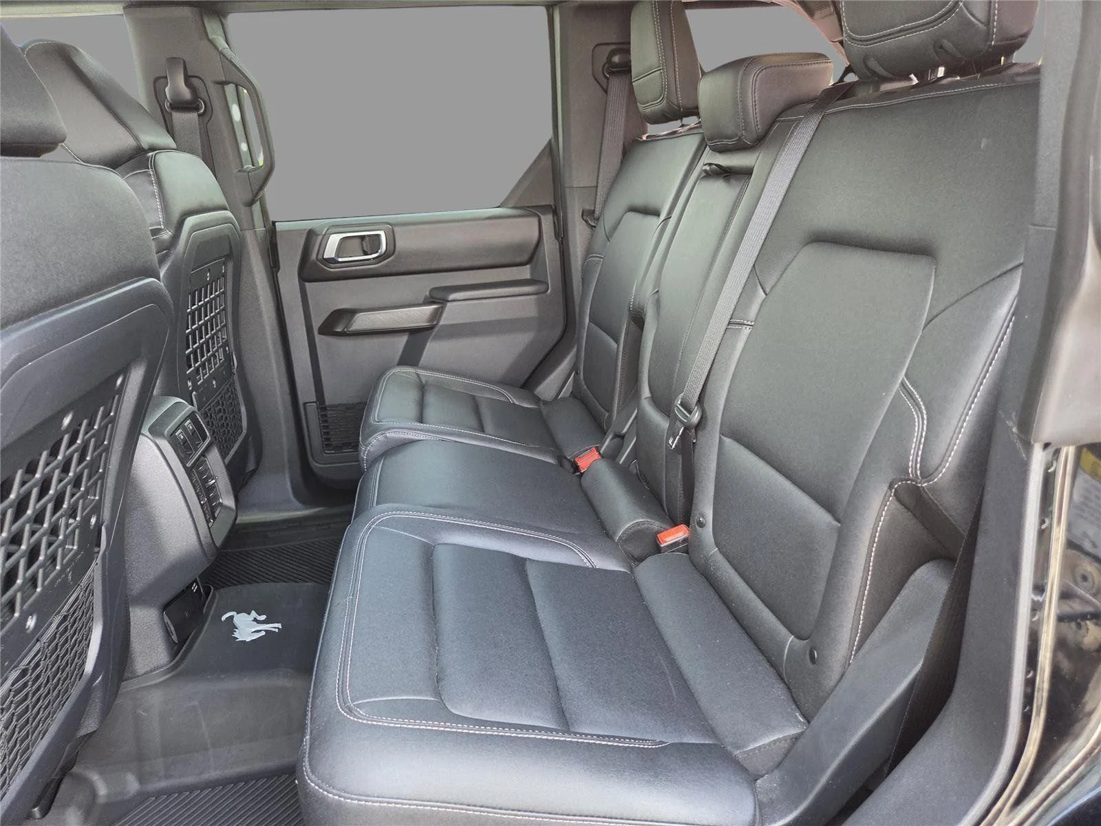 Used 2025 Shadow Black Ford Badlands image 21