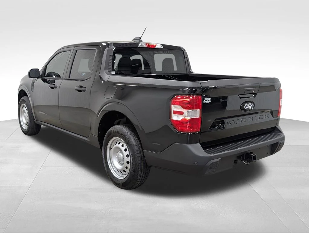 New 2026 Shadow Black Ford XL image 19