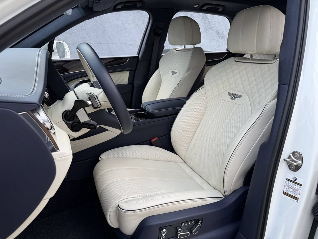 Used 2023 Glacier White Bentley Azure image 17