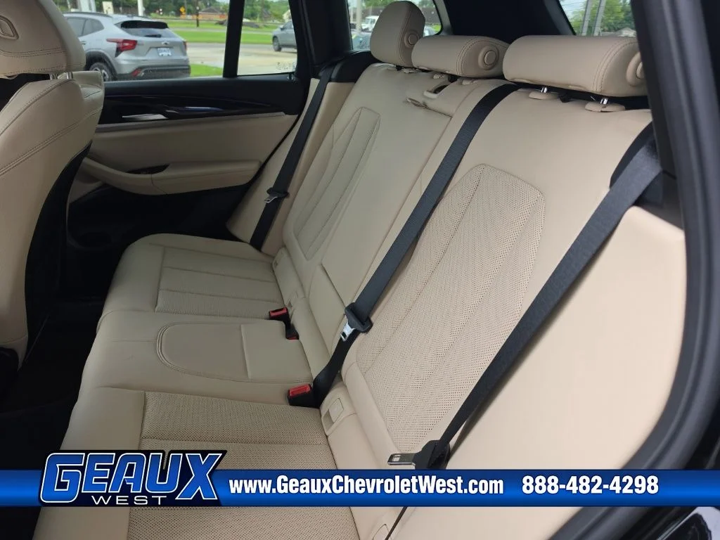Used 2024 Black BMW sDrive30i image 26