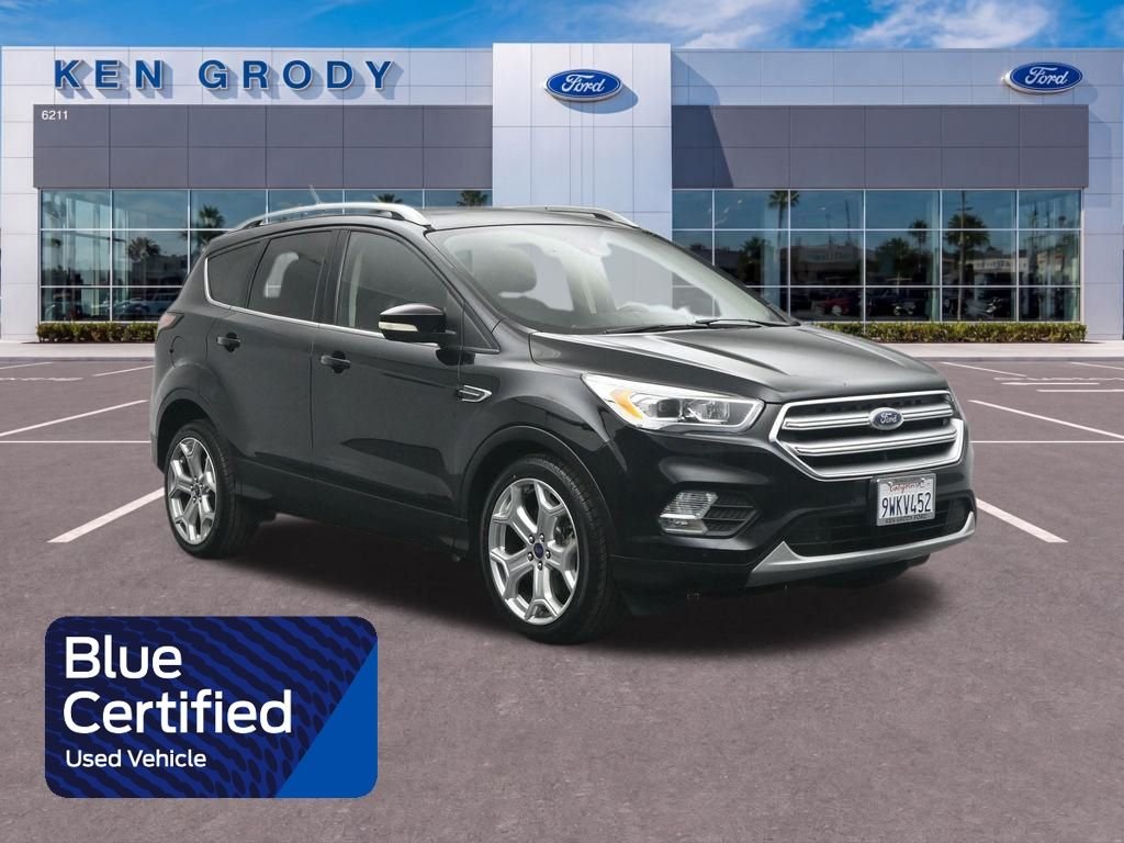 2017 Ford Escape Titanium's photo
