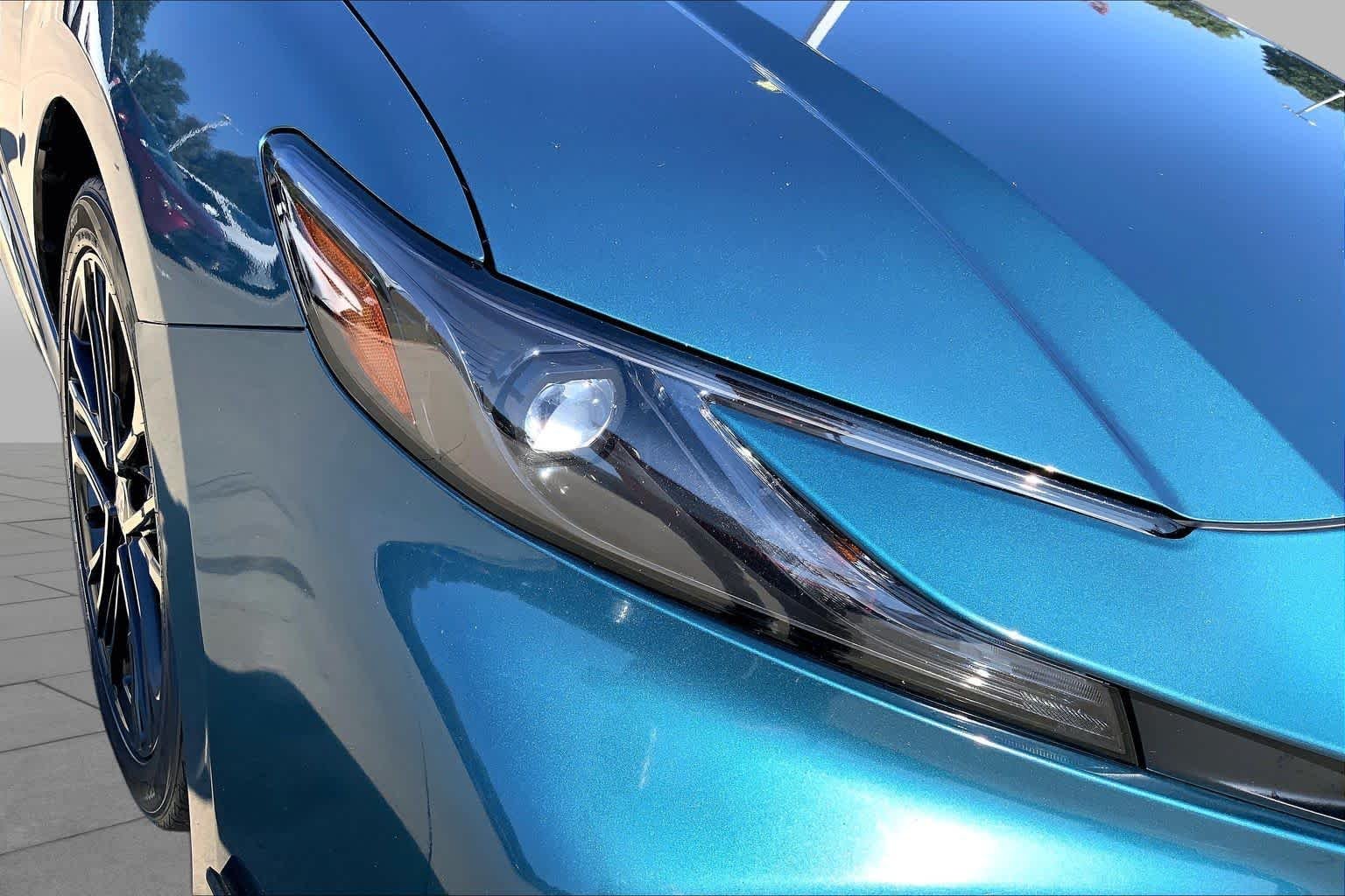 Used 2025 Ocean Gem Toyota SE image 26