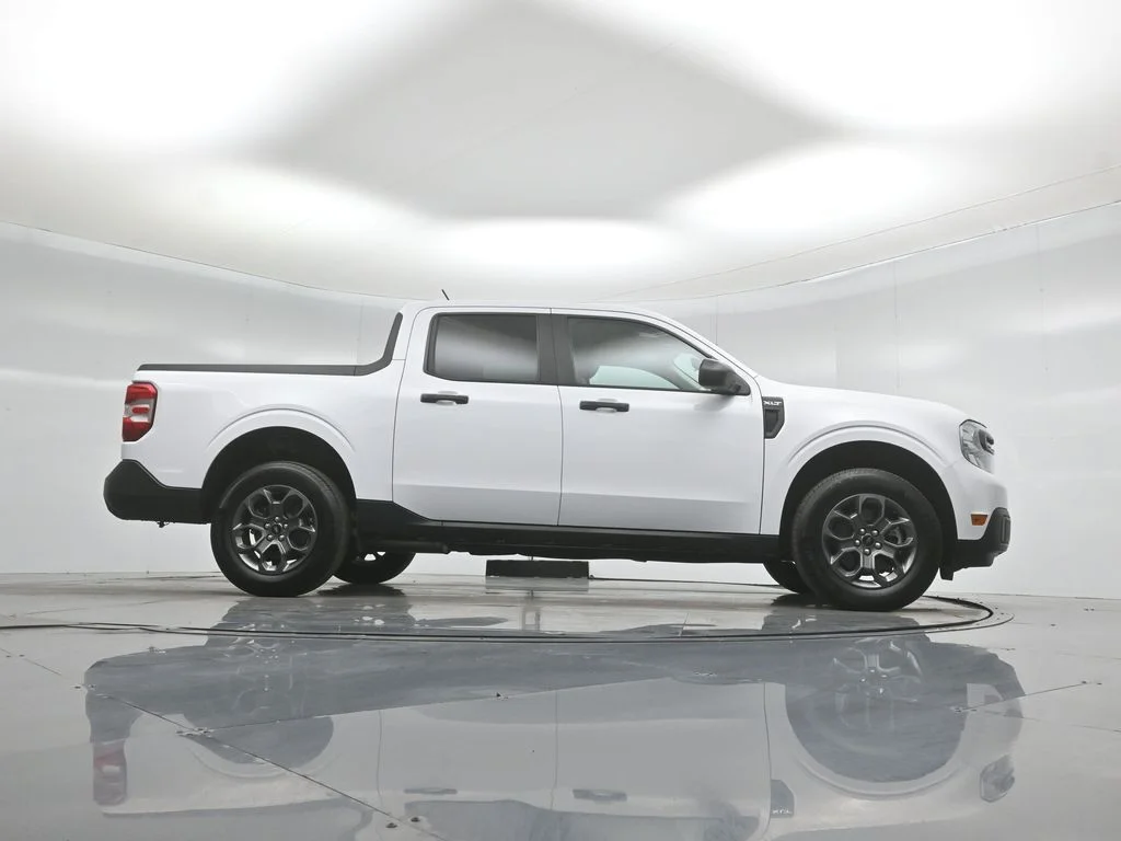 Certified Used 2023 White Ford XLT image 43