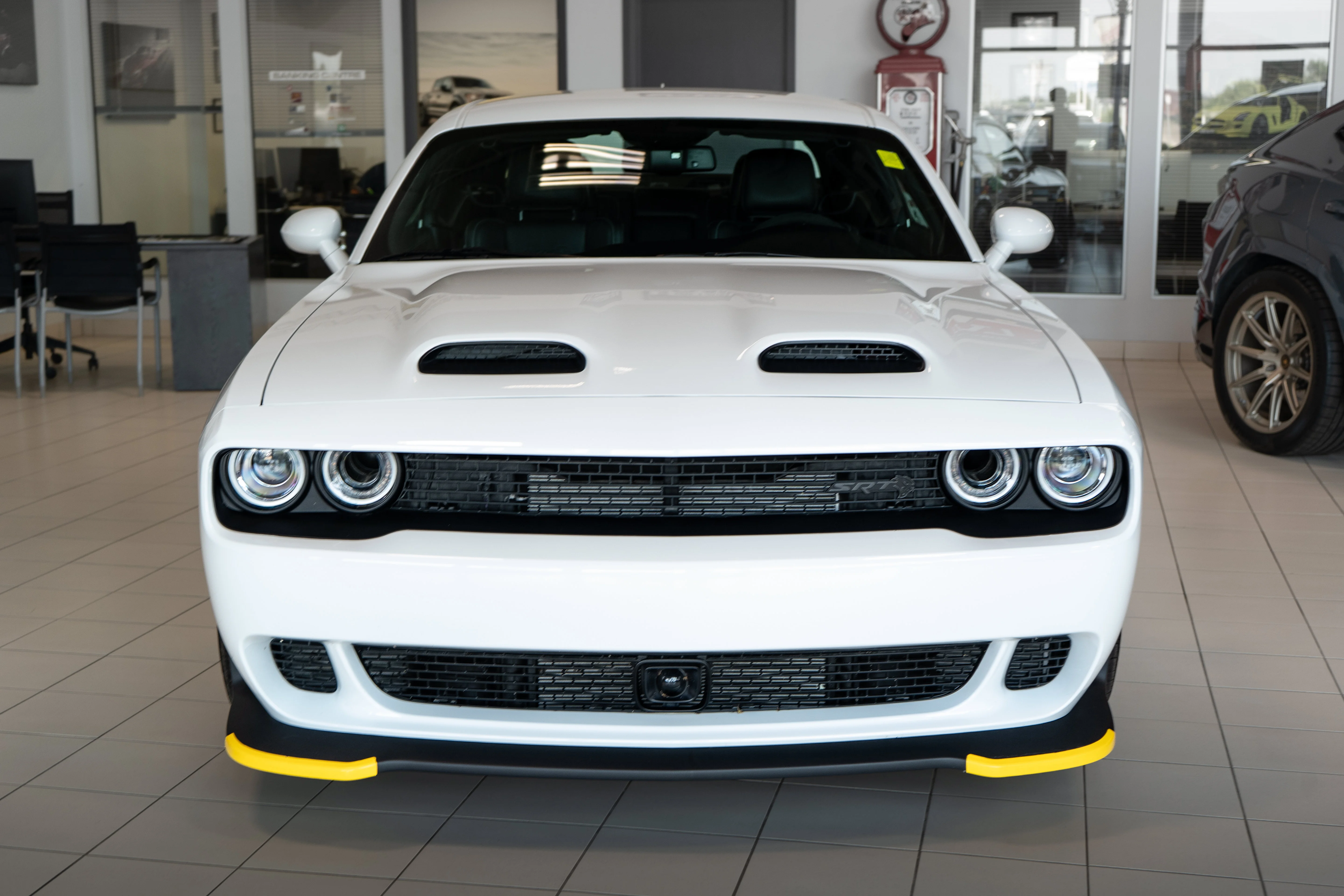 Used 2023 White Knuckle Dodge SRT Hellcat Jailbreak*NO LUX TAX! | 717HP!! | Only 233KM! | Cooled Alcantara Seats | Harman/Kardon image 5