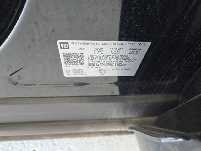 Used 2023 White GMC Denali image 15