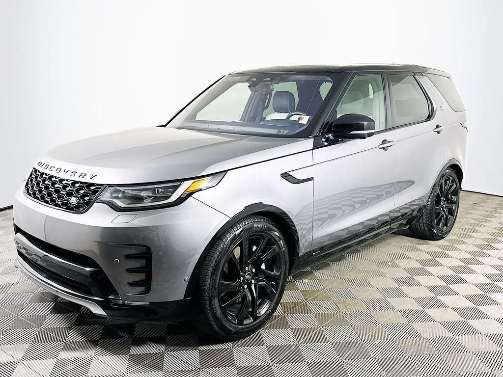2021 Land Rover Discovery S R Dynamic's photo