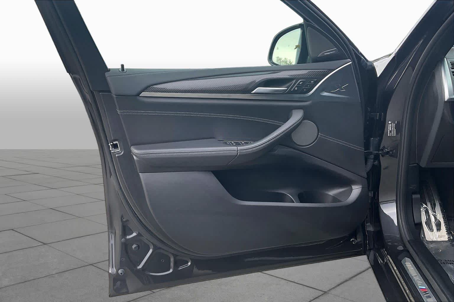 Used 2022 Dark Graphite Metallic BMW  image 21