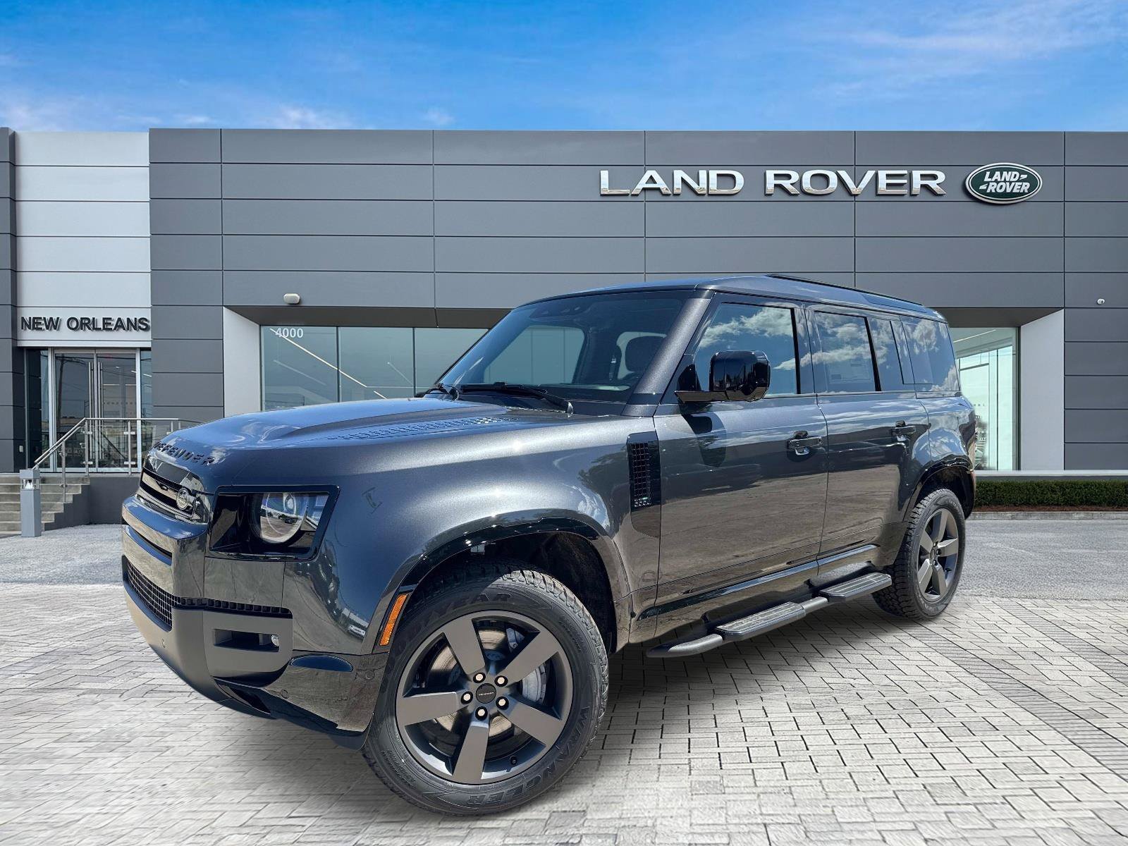 2026 Land Rover Defender 110 X-Dynamic SE